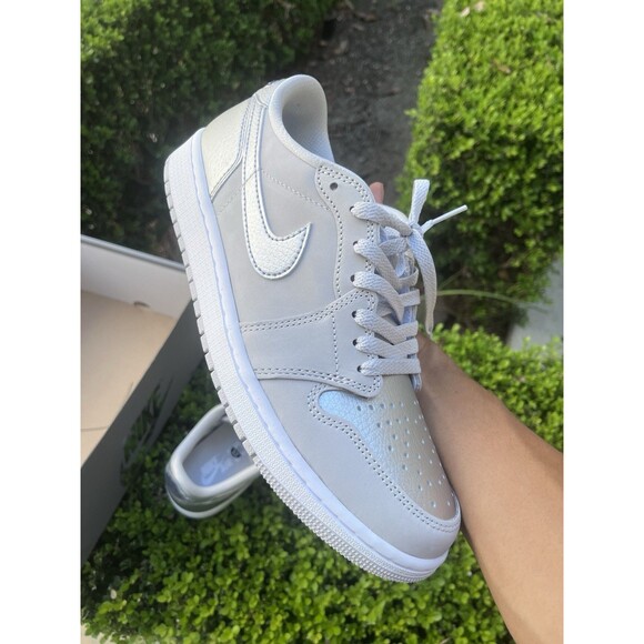 Size 9.5 - Air Jordan 1 Retro OG Low Metallic Silver main image 8